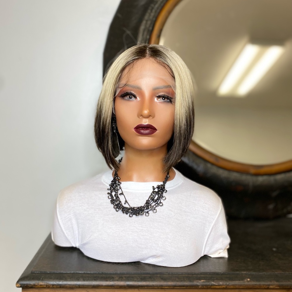 CLEARANCE BADDIE| SHORT DEEP T PART BLUNT TRI COLOR OMBRÉ BOB